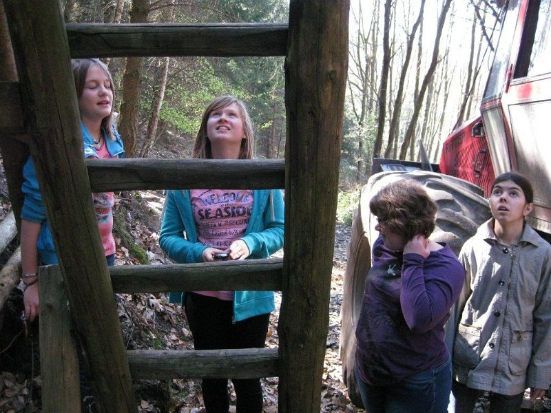 girls day 2013 018.jpg - Girls‘ Day 2013 im Forstrevier Handschuhsheim beim Landschafts- und Forstamt der Stadt Heidelberg. (Foto: Stadt Heidelberg)